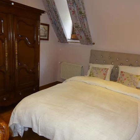 Le Chateau Des Eglantines