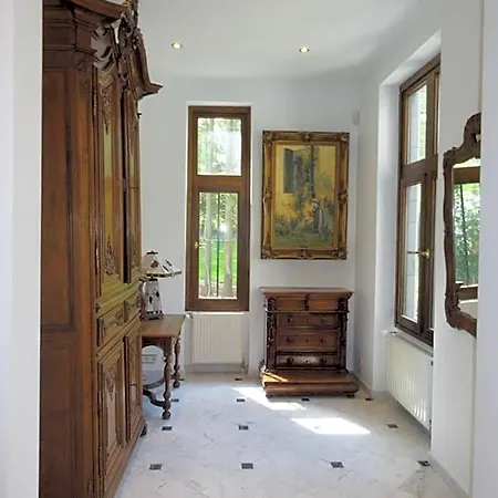 Le Chateau Des Eglantines Montignies-le-Tilleul