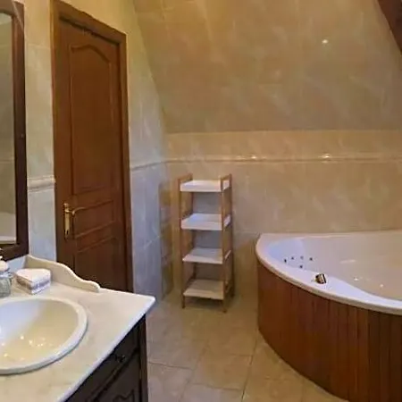 Le Chateau Des Eglantines Bed & Breakfast Montignies-le-Tilleul